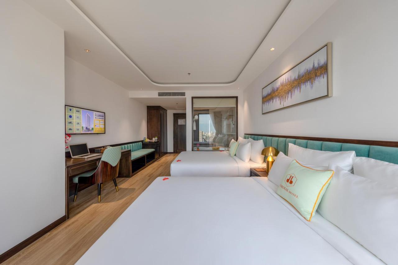 Cordial Grand Hotel Da Nang Beach - Infinity Rooftop Pool Zewnętrze zdjęcie